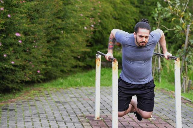  SANTA MARIA, RS, BRASIL. 28/08/2017.Murilo Lopes Brum iniciou a prática de exercícios há 4 anos. O estudante Murilo corre na rua e pratica crossfit.FOTO: GABRIEL HAESBAERT / NEWCO DSM