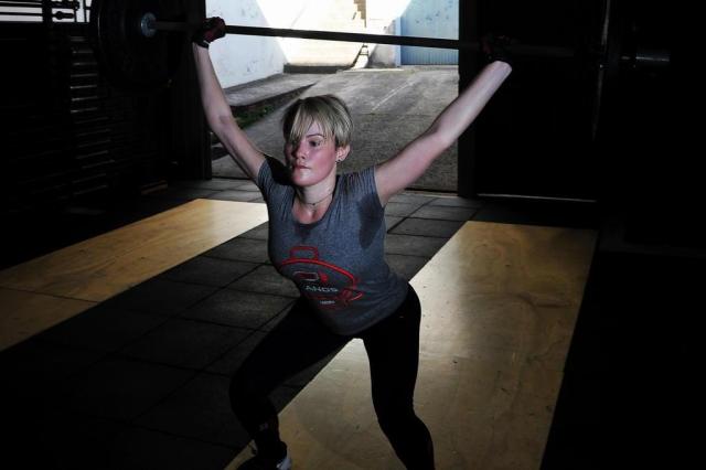  Santa Maria 25/08/2017Juliana Cauzzo no treino no Crossfit Laçador