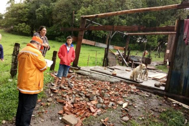 Chuva deixou 15 casas destruídas no interior de Santa Maria