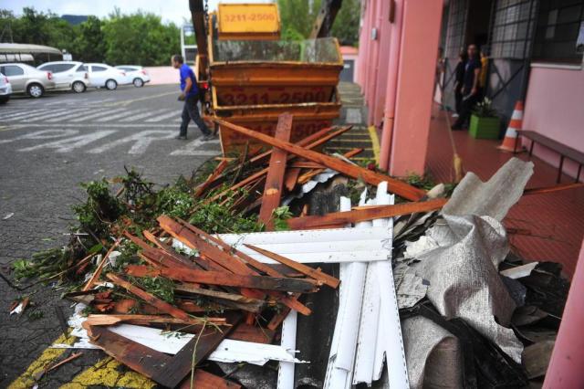  SANTA MARIA,RS, BRASIL. 19/10/2017.Temporal em Santa Maria. Na foto: Escola Coração de MariaFOTO: GABRIEL HAESBAERT / NEWCO DSM