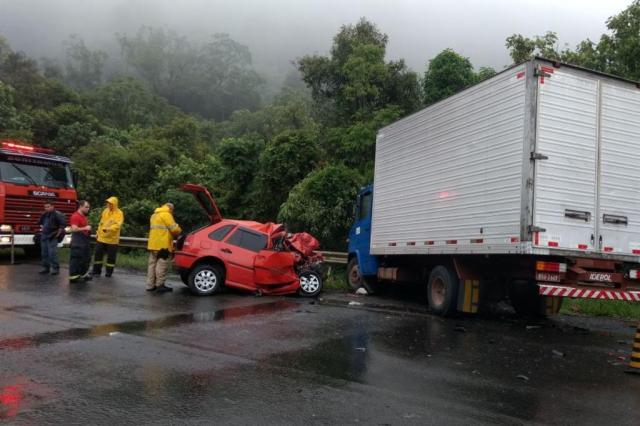 Motorista morre em acidente na BR-470 em Pouso Redondo 