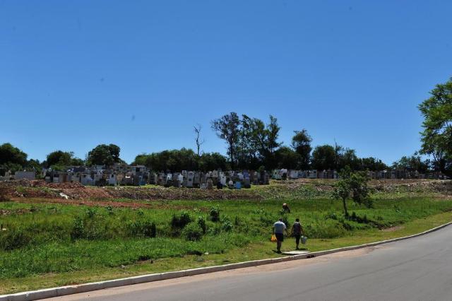  Santa Maria - RS - BRASIL - 31/10/2017Cemitério Ecumênico Municipal, no bairro Patronato