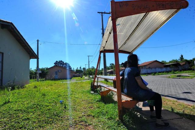  Santa Maria, RS, Brasil, 31/10/2017.A falta de infraestrutura do residencial Zilda Arns, problemas com bueiros, lixos nas ruas e na área verde do bairro