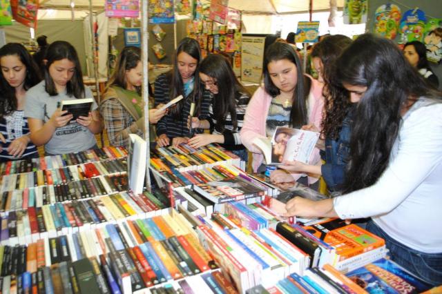 Feira do Livro de Santiago em Santiago terá reedição de um livro raro