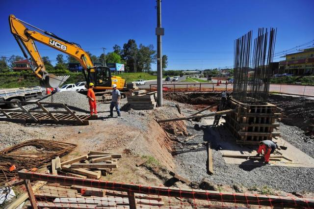  SANTA MARIA, RS, BRASIL. 31/10/2017.Obras Viaduto travesia urbana.FOTO: GABRIEL HAESBAERT / NEWCO DSM