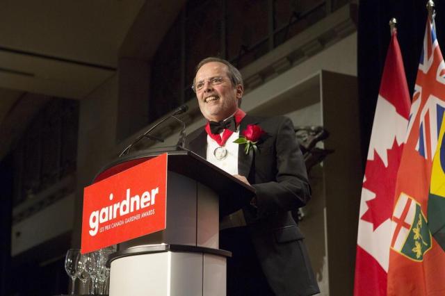 Médico Cesar Victora, 65 anos, de São Gabriel, que recebeu o Prêmio da Fundação Gairdner de Saúde Global, no Canadá. Ele é cotado para o Nobel de Medicina. Nas fotos, no evento no Canadá, no trabalho e antigas fotos de família em São Gabriel.