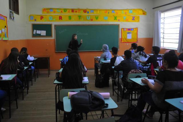  SANTA MARIA, RS, BRASIL. 16/10/2017.Escola Municipal Perpétuo Socorro para conversar com a direção sobre o recebimento de alunos da rede estadual durante o período de greve. FOTO: GABRIEL HAESBAERT / NEWCO DSM