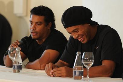  Ronaldinho Gaúcho - Assis - entrevista coletiva - rio de janeiro - Copacabana Palace - Grêmio - 07/01/2011 