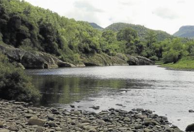 PERIGOÁreas como no Rio Caí, em Vila Cristina, que não possuem placas de alerta