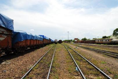 Case para materia sobre ferrovias do Caderno dinheiro com o maquinista Vanderlei Pereira Garcia da ALL America Latina Logistica all,trem,ferrovia,vanderlei pereira garcia,maquinista,américa latina logística