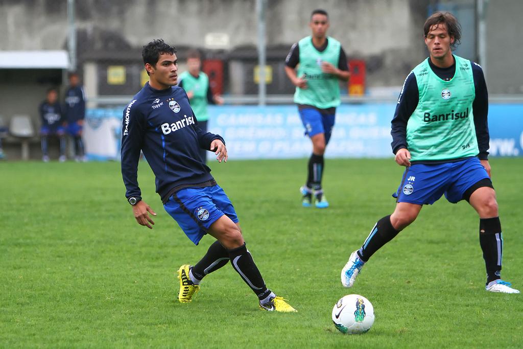 LUCAS UEBEL, GRÊMIO/DIVULGAÇÃO