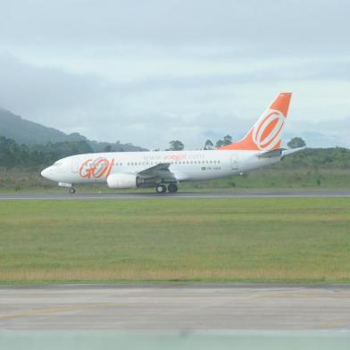  Aeroporto Hercílio Luz tem atrasos e voos cancelados