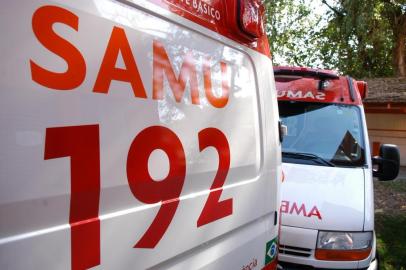 *** gilmar,ambulancias novas abandonad ***
quatro ambulancias novas do samu estão há mais de um mes  camufladas sem uso  atras da sede onde funciona o samu na ponta aguda
 Fonte: BD JSC