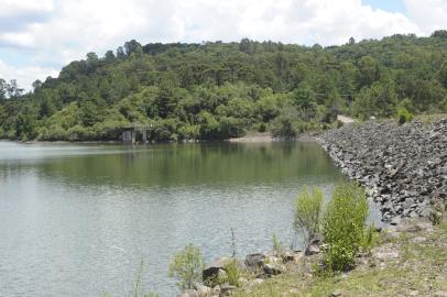 pio - blitz - pioneiro - barragens - banhistas - banho - nadando - represa - proibida