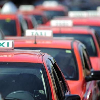  Farra dos Taxis, lincença II .Na foto-Taxis da  Estação Rodoviaria .