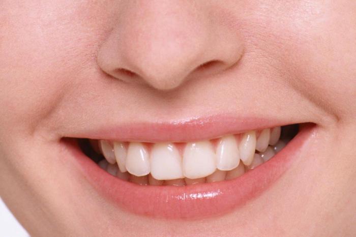 Ronco e dor? 10 sinais de que você precisa de um dentista