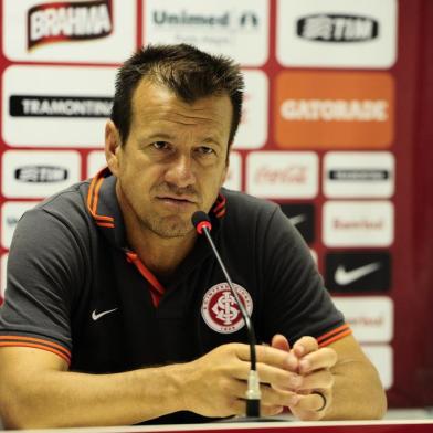  

PORTO ALEGRE, RS, BRASIL, 12.02.2013 - Treino do Internacional, Dunga, na coletiva para a imprensa- Foto: Emilio Pedroso - Zero Hora