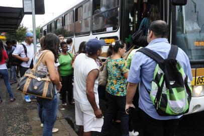 onibus, porto alegre, paralisacao, rodoviarios