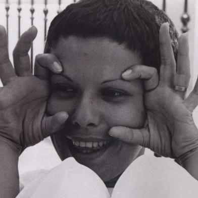 Elis Regina nos tempos do casório com Ronaldo Bôscoli.
Foto de Paulo Garcez que está no livro Arte do Encontro.
#PÁGINA: Central
#EDIÇÃO: 2
NÃO VEIO
 Fonte: Divulgação
 Fotógrafo: Paulo Garcez