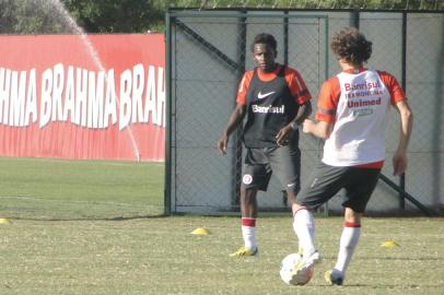 treino inter - diego forlán - willians