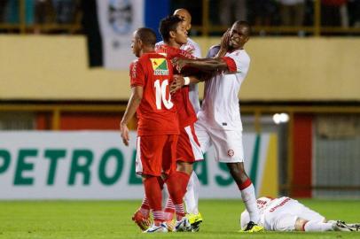 Foto da partida entre Rio Branco e Inter pela Copa do Brasil. Juan.