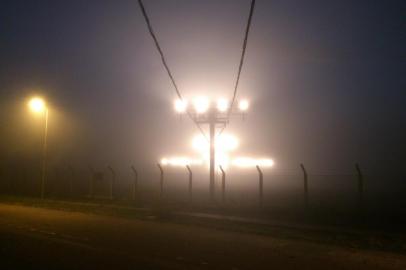 RDGOL - Tempo - CLima - Neblina - Porto Alegre - Aeroporto Salgado Filho - 24/04/2013