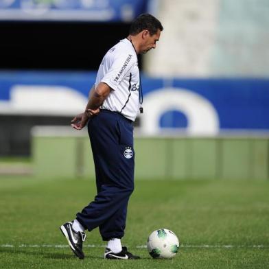  

Vanderlei Luxemburgo treinador do Grêmio.