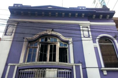 Incêndio na casa noturna Cabaret Voltaire, em Porto Alegre.