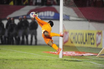 zol - muriel - goleiro - inter - pega - pênalti - decisão - taça farroupilha - gauchão - juventude - campeão gaúcho - 05052013