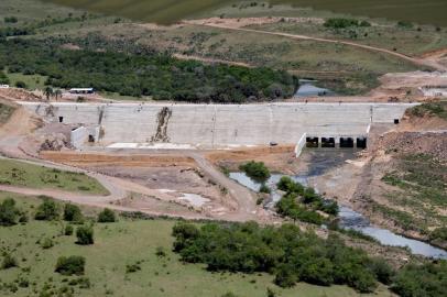  Barragem de Taquarembó, estágio atual da obracrédito: Divulgação.