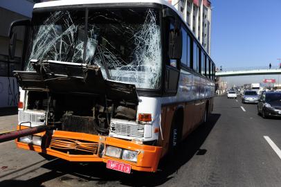 acidente, ônibus, crianças,canoas,br-116