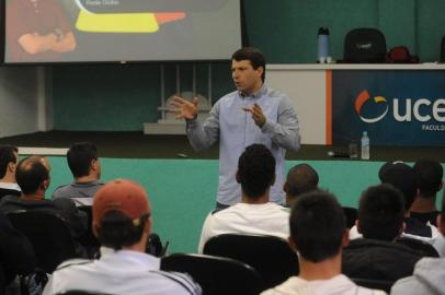  

Palestra com Leonardo Gaciba para os jogadores da chgapecoense.