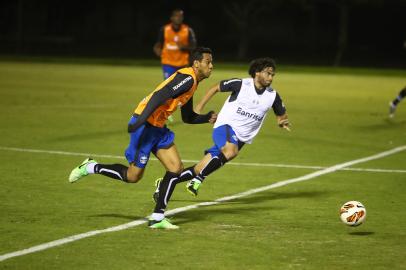 futebol, grêmio, souza, treino, noite, esportes, bogotá, colômbia, libertadores, santa fe, 16052013