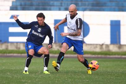 treino grêmio - estádio olímpico - cris - elano