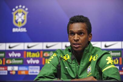  

PORTO ALEGRE,RS, BRASIL - 07/06/2013
FOTO:LÉO CARDOSO/ ZERO HORA 
Coletiva dos jogadores da Seleção Brasileira de Futebol.
Jogador Jô
Indexador: Adriana Franciosi