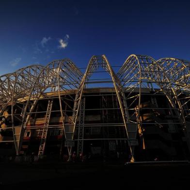  

PORTO ALEGRE, RS, BRASIL, 10-06-2013: Obras de reforma do Estádio Beira-Rio em Porto Alegre. O estádio será palco da Copa do Mundo de 2014. (Foto: Ricardo Duarte/Agência RBS/Esportes)