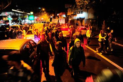 pio - protesto - caxias_do_sul - centro