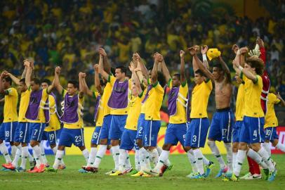 seleção brasileira vence o uruguai na semifinal da copa das confederações