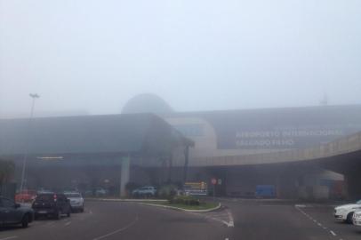 aeroporto - neblina - rdgol - 27/06/2013