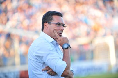 Corte AL: 29062013 Vanderlei Luxemburgo demissão grêmio