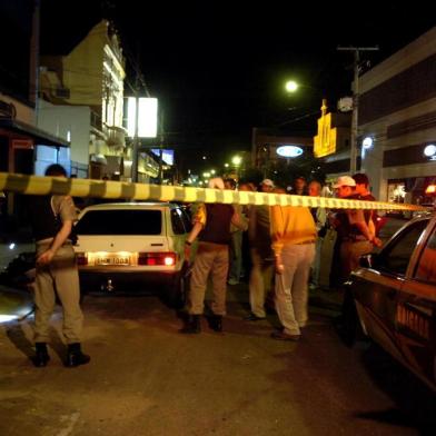 *** MarcosN - Execução Becker ***Marcos Antônio Becker, vice-presidente do CREMERS foi executado com 5 tiros na av. Ramiro Barcelos.