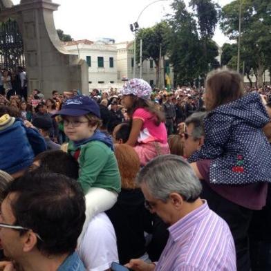 crianças - papa francisco - papa - rio de janeiro - rdgol - 26/07/2013