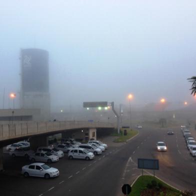 aeroporto - salgado filho - rdgol - neblina - 31/07/2013