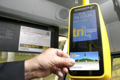 Porto Alegre, RS, 29/04/2013
Lotações aceitam cartão TRI a partir de julho
Foto: Samuel Maciel/PMPA