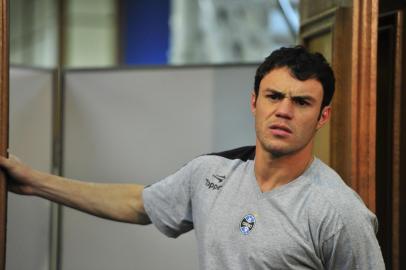  PORTO ALEGRE, RS, BRASIL, 01-08-2013. Treino do Grêmio no estádio Olímpico. (Foto: LAURO ALVES/Agência RBS, ESPORTE)Jogador kléber