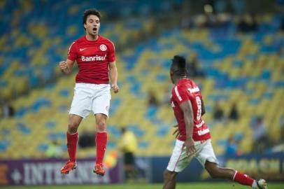 RIO DE JANEIRO, RJ, BRASIL. Botafogo x Inter disputam partida válida pela décima quarta rodada do Brasileirão 2013.