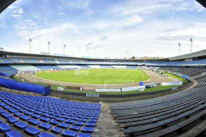  

PORTO ALEGRE, RS, BRASIL, 29/05/2012: Visita ao Estádio Olímpico Monumental (Foto: Omar Freitas / Zero Hora)