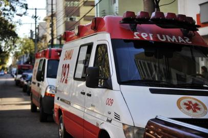  

PORTO ALEGRE, RS, BRASIL, 20/08/2013:  Viaturas do samu em frente ao HPS de Porto Alegre. (FOTO MARCELO OLIVEIRA - DIÁRIO GAÚCHO- AGENCIA RBS).