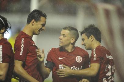  

Jogador D'Alessandro comemora seu primeiro gol da partida feito de pênalti.
NOVO  HAMBURGO, Brasil, 22.08.2013,Copa do Brasil 2013 - Oitava de final, Inter x Salgueiro no estádio do Vale em Novo Hamburgo.(Foto:RICARDO DUARTE/ Agência RBS /ESPORTE)