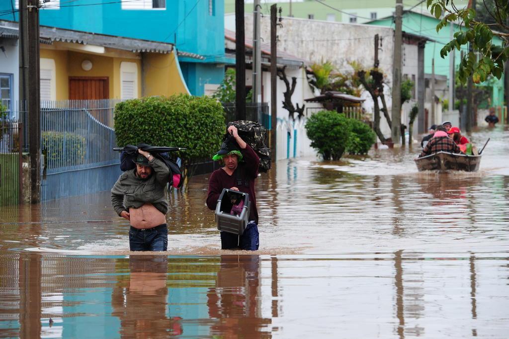 Cadastro para atingidos pela enchente de outubro solicitar o saque